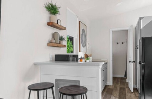 Dunsmuir House | Tiny Home - (Cedar)