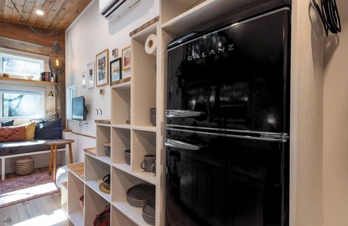 Nevada City House | Tiny home in Nevada City with AC, WiFi