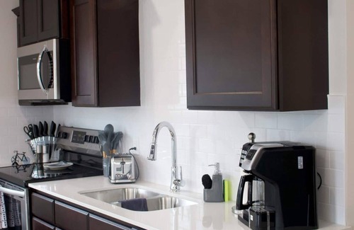 Centerton House | Tiny Home near MTB Trails, Wal-Mart HQ, Sleeps 6+