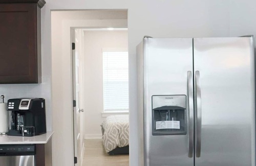 Centerton House | Tiny Home near MTB Trails, Wal-Mart HQ, Sleeps 6+