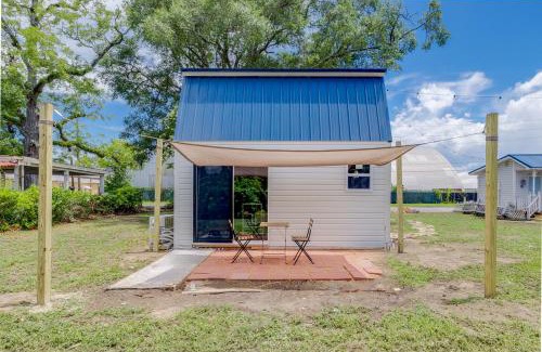 Brunswick House | Tiny House 20 Mins from Beach