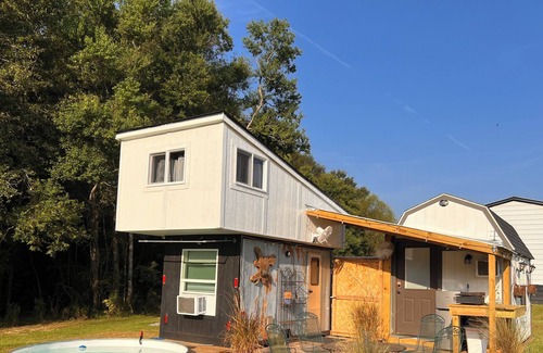 Ellisville Other | Tiny house on small farm minutes away from HGTV's Hometown Laurel & Hattiesburg