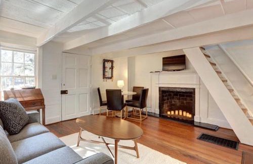 Historic District - North House | Tiny House