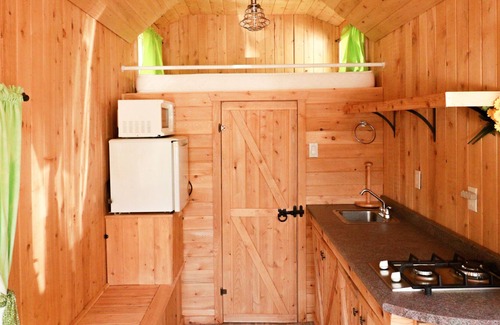Havre Boucher House | Tiny house with sea views
