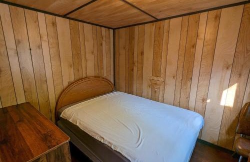 Wasaga Beach House | Tiny Wood Cottage 09