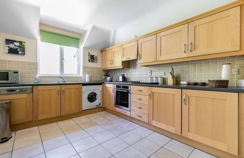 Belfast Apartment | Titanic view luxury apartment Belfast in the leafy castle view area of Belfast