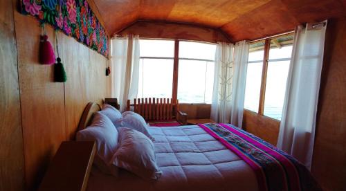 Puno House | Titicaca Totora Wasi