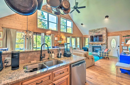 Toccoa House | Toccoa Home on Tugaloo River at Lake Hartwell