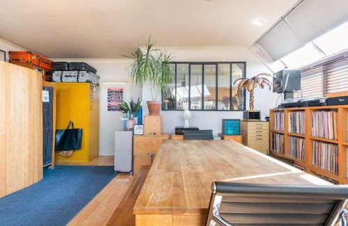 Tollington House | TOLLINGTON House