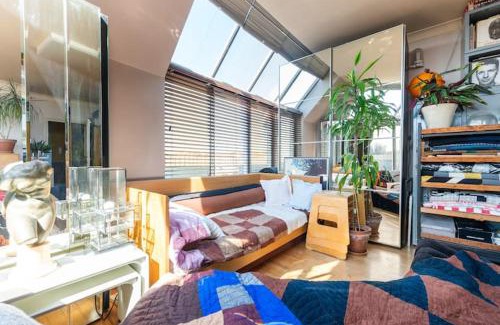 Tollington House | TOLLINGTON House