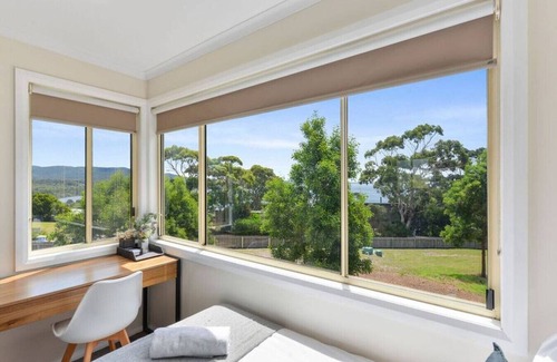 Binalong Bay House | Too Tyred - Binalong Bay