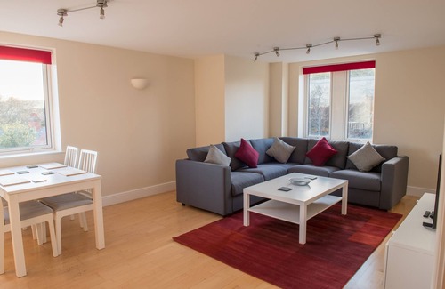 Ipswich Apartment | Toothbrush Apartments - 2 Bed 2 Bath - Ipswich Central - St Nicholas