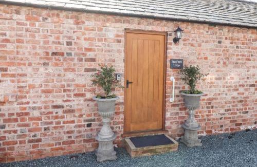 Felton House | Top Farm Lodge