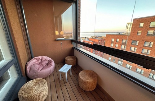 Tampere Apartment | Top of the Lake - free parking and lake & city views