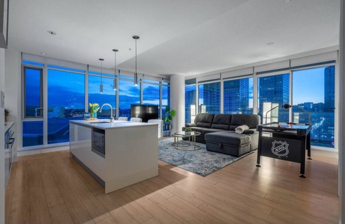 Victoria Park Apartment | Top Rated (2%) Luxury Suite » Free Wine » Parking