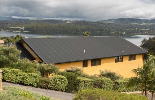 Merimbula House | Top Views on Lakewood - Merimbula