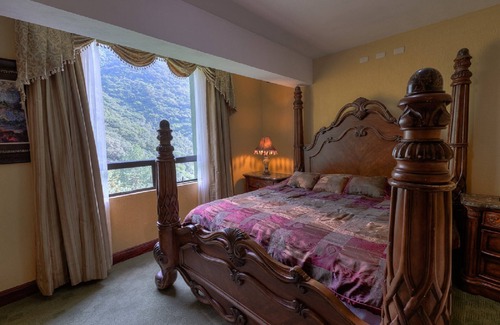 Panajachel Hotel | Torres de Atitlan
