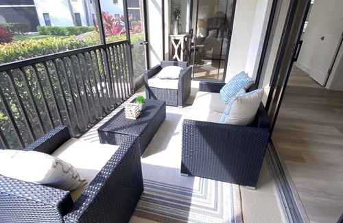 Pelican Bay Condo | Totally Renovated 3 BR/2Bath condominium with access to Pelican Bay Beach