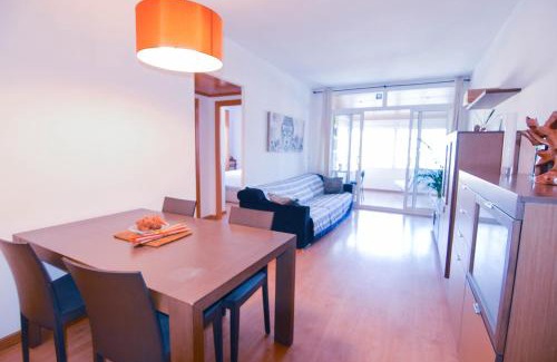 La Bordeta Apartment | Touch the Sky