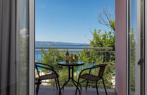 Omis Hotel | Tourist Settlement Brzet
