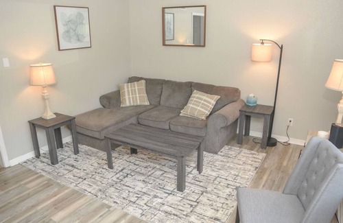 Grand Bay House | Townhomes Near the Bay -#4