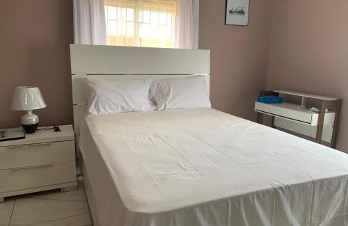 Mandeville Apartment | TOWNHOUSE GET-a-WAY