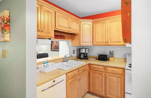 Bloomington House | Townhouse in the Pinesn
