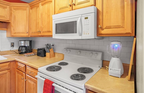 Bloomington House | Townhouse in the Pinesn