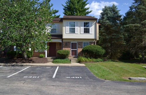 Bloomington House | Townhouse in the Pinesn