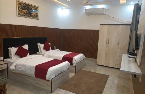 Allahabad Hotel | Townhouse Oak Civil Lines Prayagraj Formerly The Grand Palace