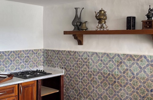 Hammamet Interieure Villa | Tradition antique Arabesque style home Hammamet, pool, AC, 15 min walk to beach