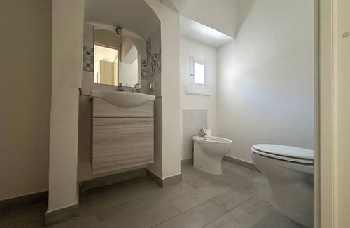 Castellana Grotte House | Traditional two-level house in the heart of Puglia.