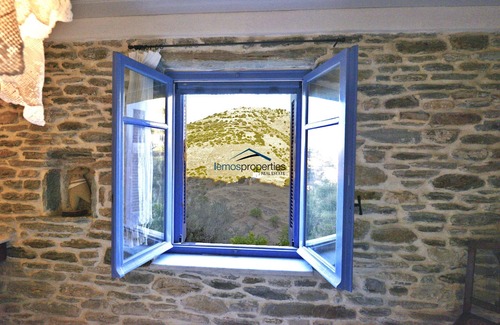 Kea House | Traditional stone house in Ioulis (Kea) with a fantastic view