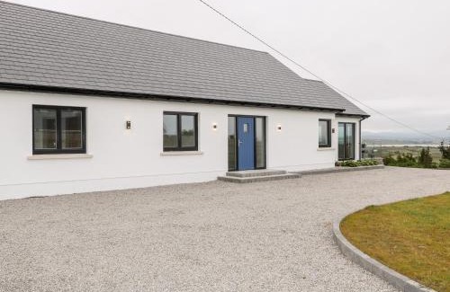 Lettermacaward House | Traeannagh Bay House