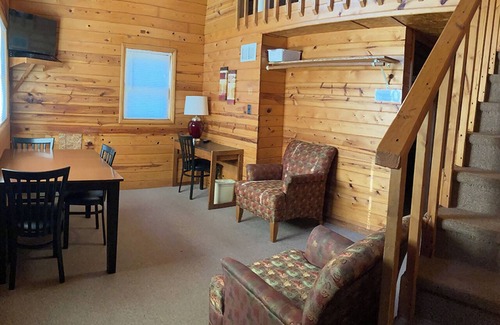 Deadwood House | Trailshead Lodge - Cabin 4
