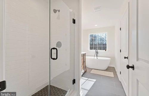 Dovey Luck House | Tranquil Escape Near Lake Anna
