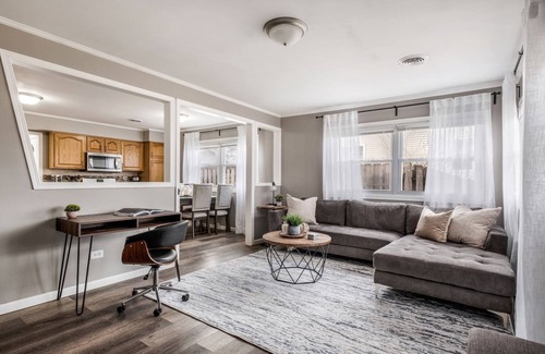 Midlothian House | Tranquil 3 BD/1 BA