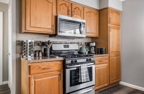 Midlothian House | Tranquil 3 BD/1 BA