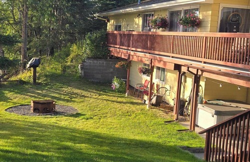 Soldotna House | Tranquil 3-bedroom house overlooking Kenai River