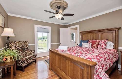 Linville Other | Tranquil 4-bedroom farmhouse in Linville with AC, WiFi. Enjoy the serenity