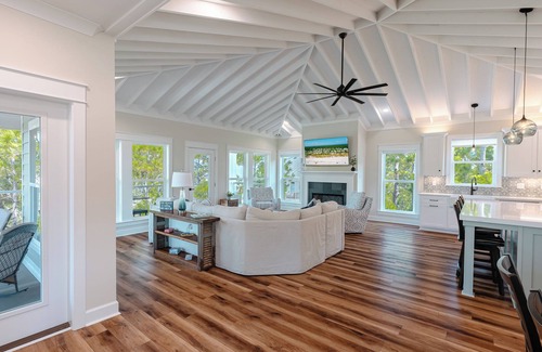 Dauphin Island House | Tranquil 5-bedroom house with AC on Dauphin Island-Hot Tub