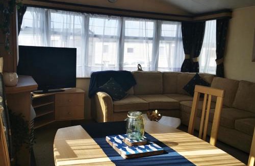 Chichester House | Tranquil 6 Berth Luxury Holiday Home