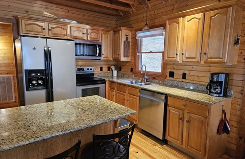 Cleveland Cabin | Tranquil Cabin in the Blue Ridge Foothills - Outdoor Lovers Paradise!