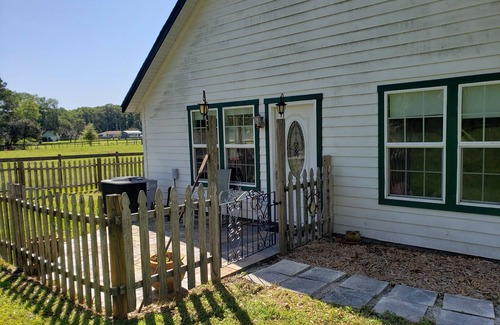 Alachua Cottage | Tranquil Cottage