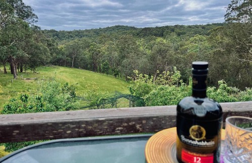 Wonga Park Condo | Tranquil Cottage with Valley & Hills Views