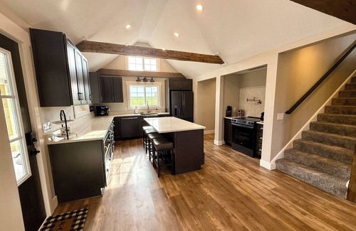 Quincy Other | Tranquil farmhouse in Quincy - 5+ bedrooms- 15 mins from Hillsdale College