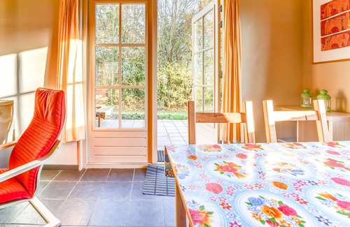 Lage Zwaluwe House | Tranquil Holiday Home in Lage Zwaluwe with Terrace
