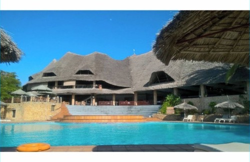 Watamu Apartment | Tranquil hotel suite in Watamu with AC, fitness room, WiFi