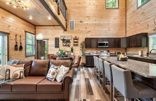 Gatlinburg Cabin | Tranquil Mountain Getaway By Ghosal Luxury Lodging