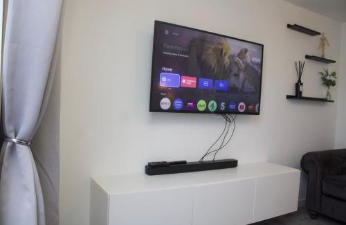 Walsall House | Tranquil Nest